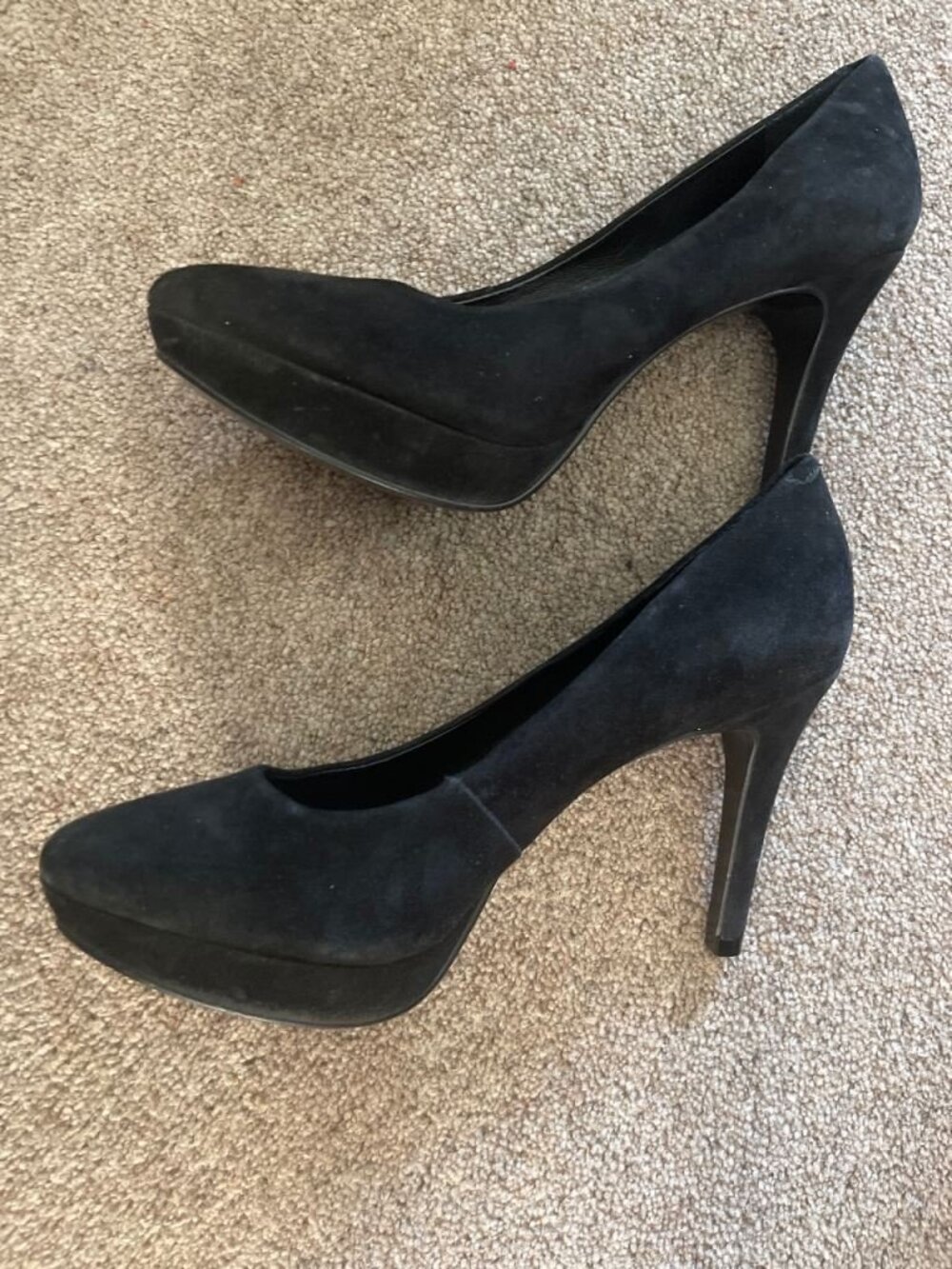 high heeled court shoes size 38